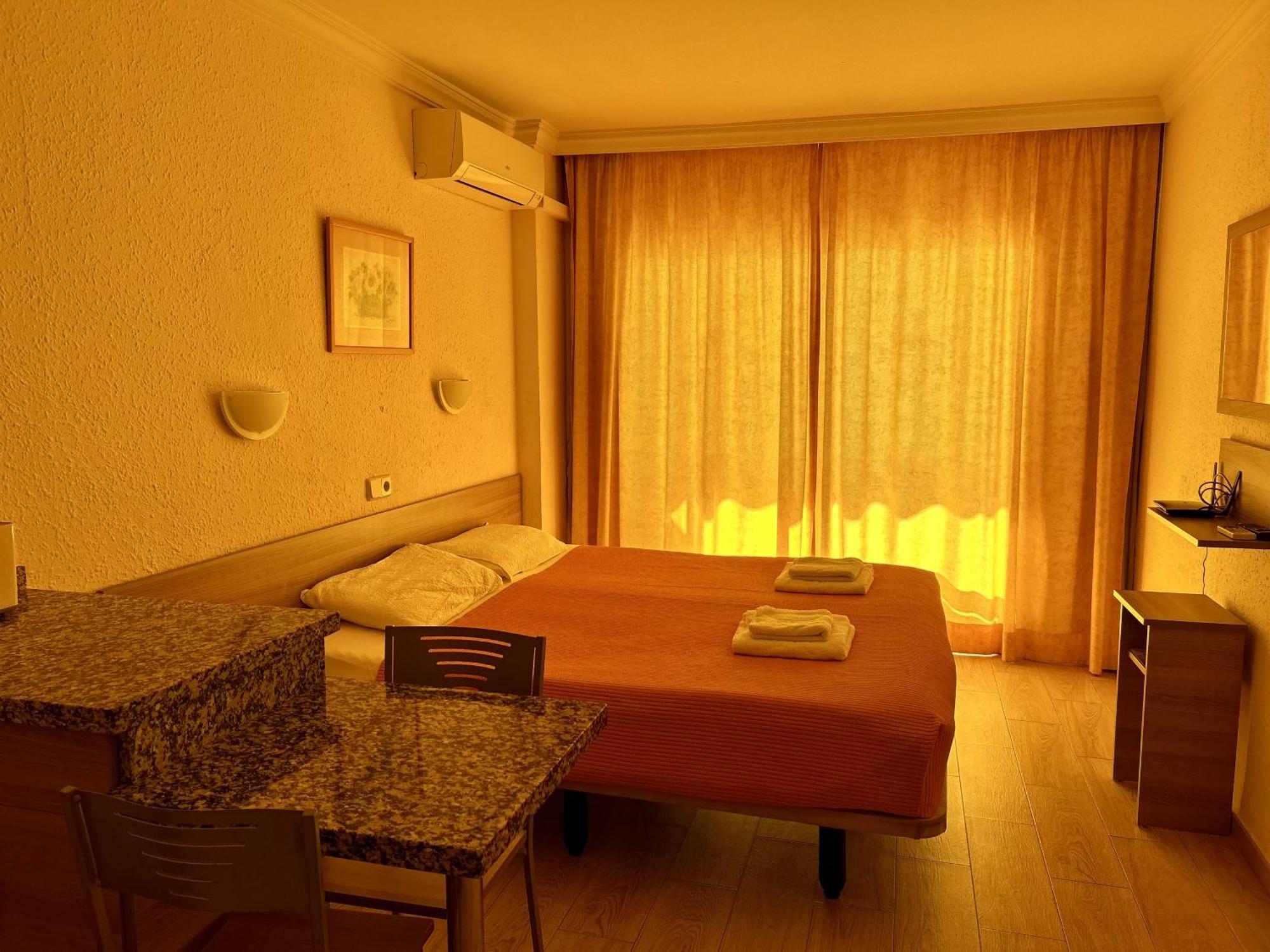 Stella Maris Estrella Del Mar Ecobeach Fuengirola Extérieur photo